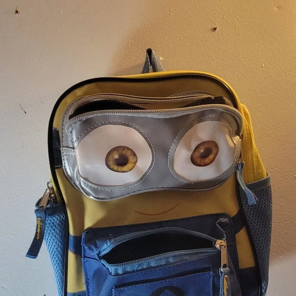 Universal Unisex Kids Yellow Blue Illumination Bottle Holder Minion Backpack OS